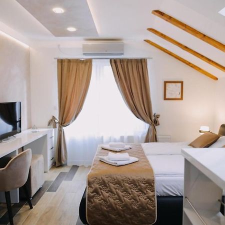 Prima Lux Apartments & Studio Ni 外观 照片